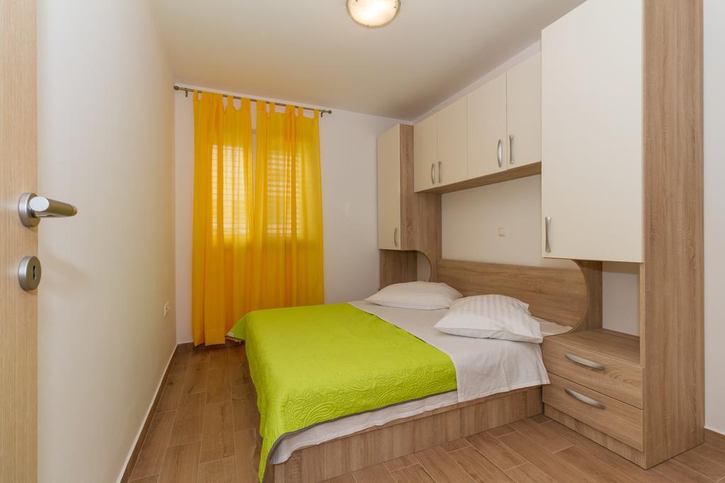 Apartments Villa-Ines Center Vodice Exterior foto